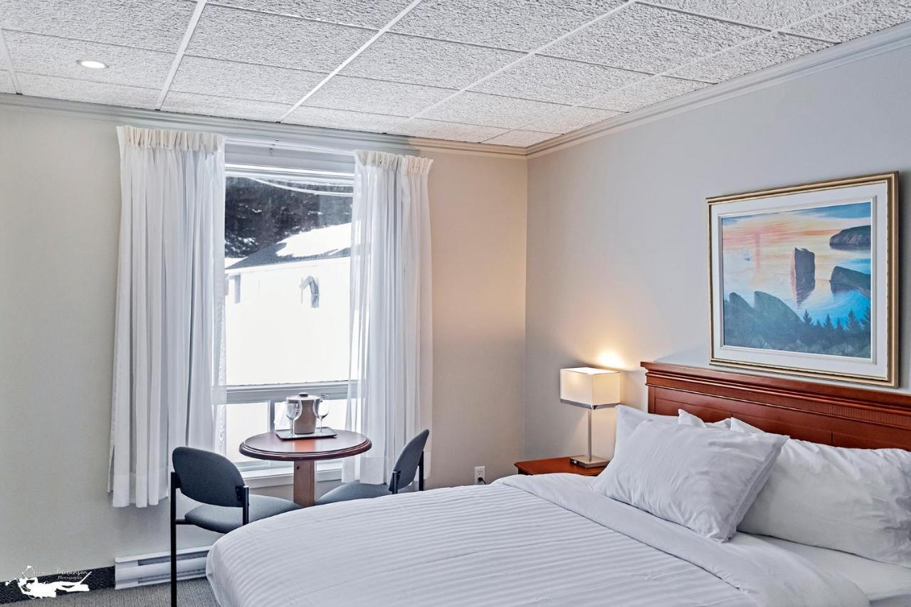 Hotel Motel Manoir De Perce Bagian luar foto