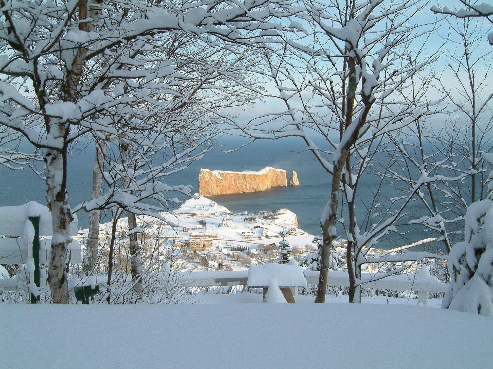 Hotel Motel Manoir De Perce Bagian luar foto