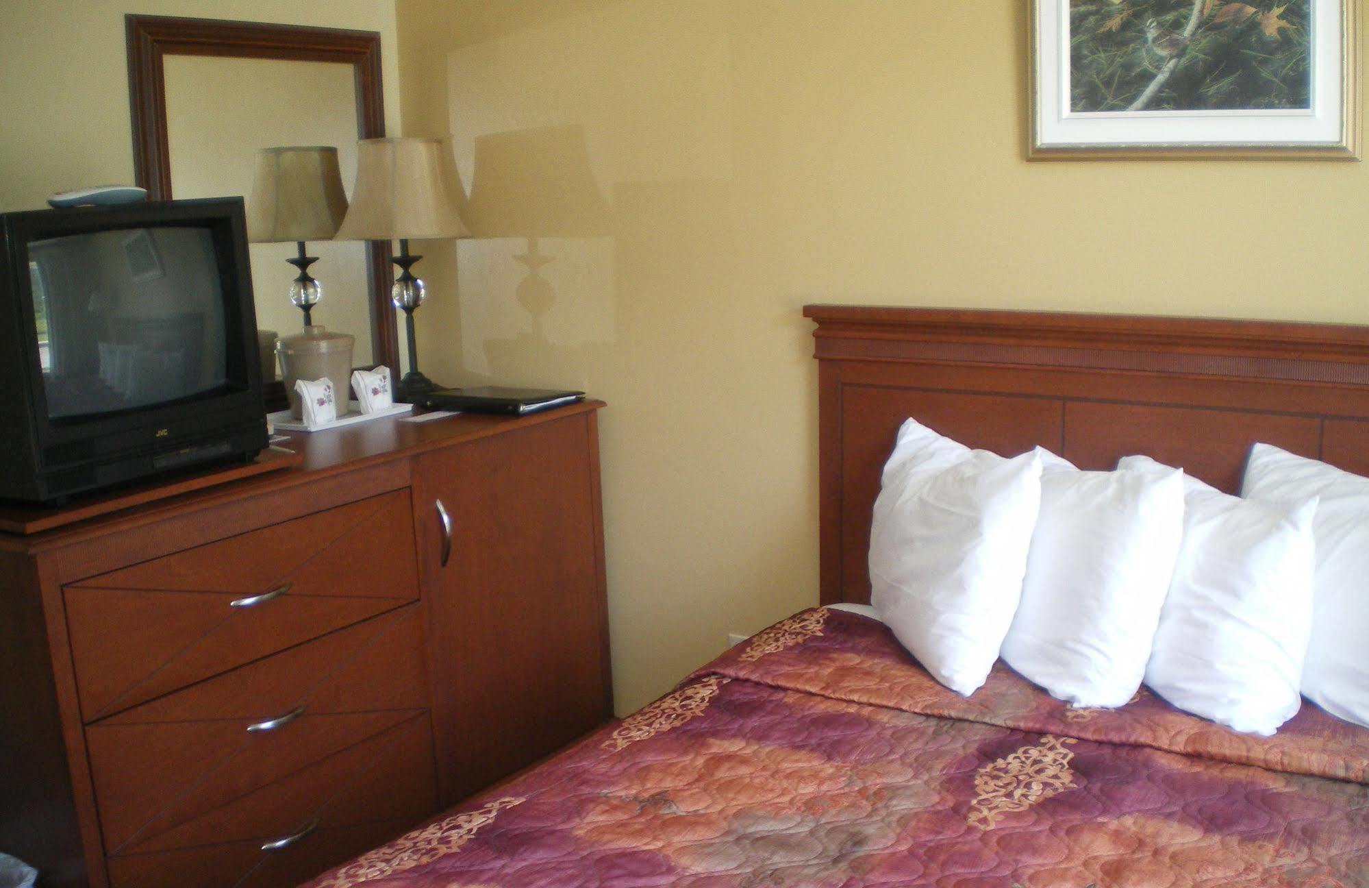 Hotel Motel Manoir De Perce Bagian luar foto